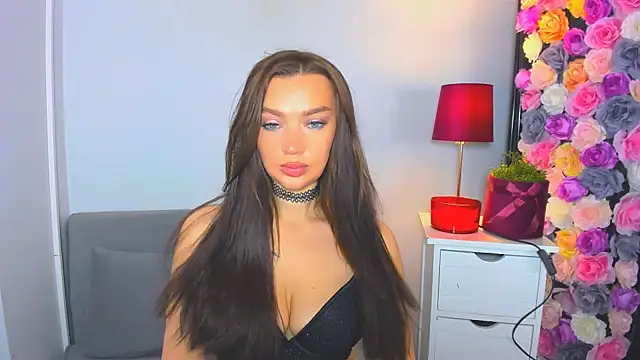 Snapshot of OliviaFantasy chatting on 10/22/25, 06:24 OliviaFantasy online show from 10/22/25, 06:24