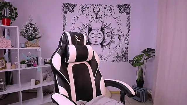 Snapshot of MelissaLovvv chatting on 01/07/25, 07:31 MelissaLovvv online show from 01/07/25, 07:31