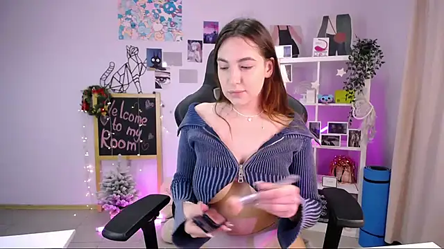 Snapshot of MelissaLovvv chatting on 02/01/25, 03:41 MelissaLovvv online show from 02/01/25, 03:41