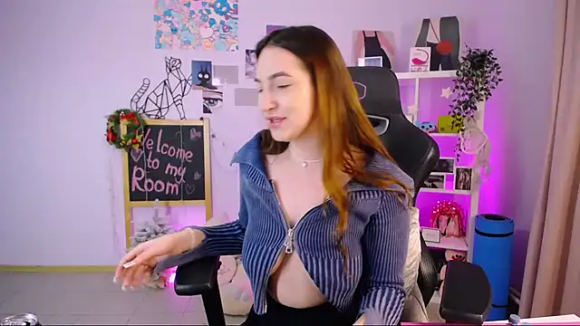 Snapshot of MelissaLovvv chatting on 02/02/25, 03:54 MelissaLovvv online show from 02/02/25, 03:54