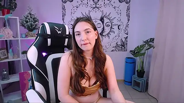 Snapshot of MelissaLovvv chatting on 02/04/25, 10:10 MelissaLovvv online show from 02/04/25, 10:10