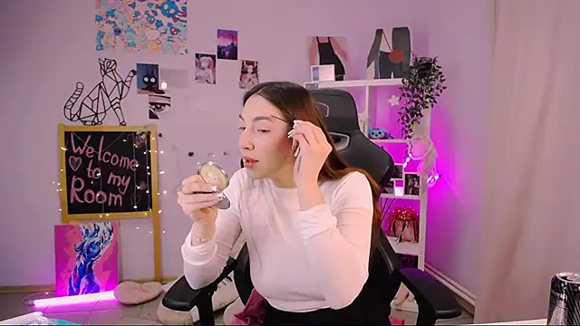 Snapshot of MelissaLovvv chatting on 02/20/25, 02:07 MelissaLovvv online show from 02/20/25, 02:07