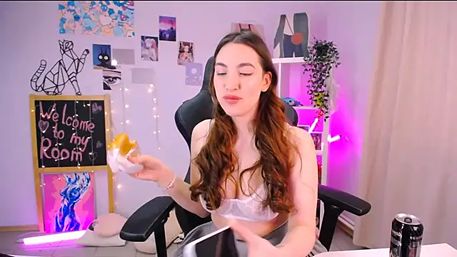 Snapshot of MelissaLovvv chatting on 02/28/25, 05:04 MelissaLovvv online show from 02/28/25, 05:04