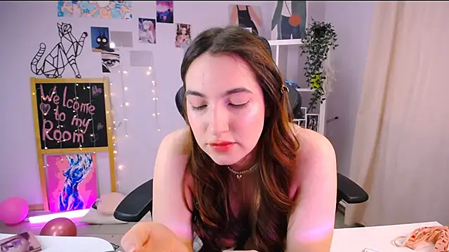 Snapshot of MelissaLovvv chatting on 02/28/25, 08:09 MelissaLovvv online show from 02/28/25, 08:09