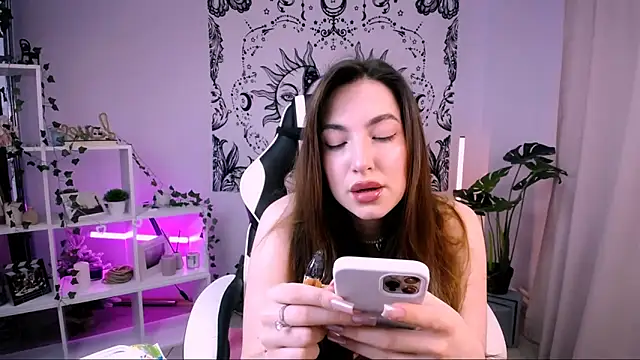 Snapshot of MelissaLovvv chatting on 03/07/25, 03:40 MelissaLovvv online show from 03/07/25, 03:40