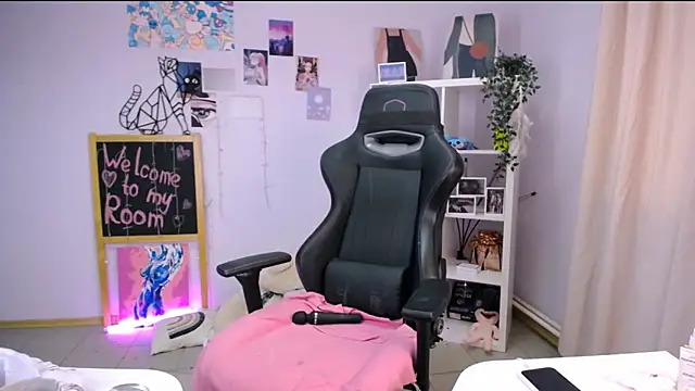 Snapshot of MelissaLovvv chatting on 03/11/25, 07:26 MelissaLovvv online show from 03/11/25, 07:26