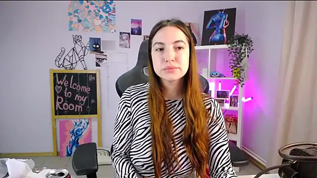 Snapshot of MelissaLovvv chatting on 03/23/25, 03:21 MelissaLovvv online show from 03/23/25, 03:21