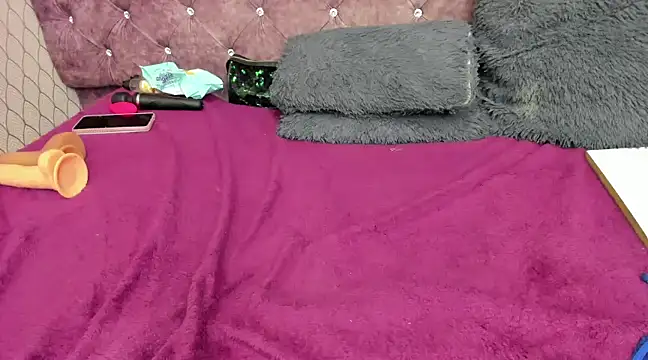 VALENTINA3x online show from 03/13/25, 06:26