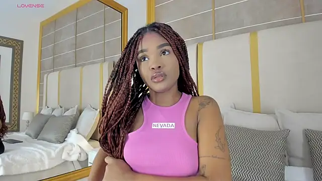 AriaFoster online show from 11/03/25, 11:37