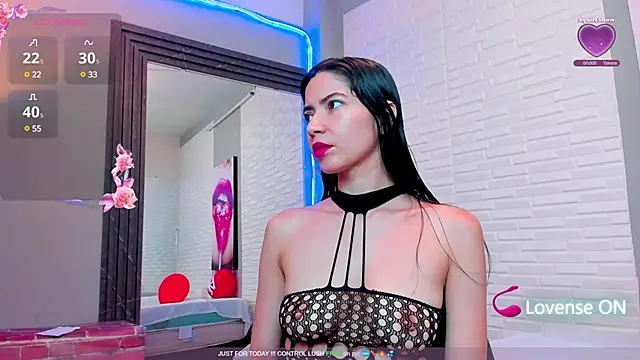 sweetieandjuicyy online show from 02/25/25, 04:42