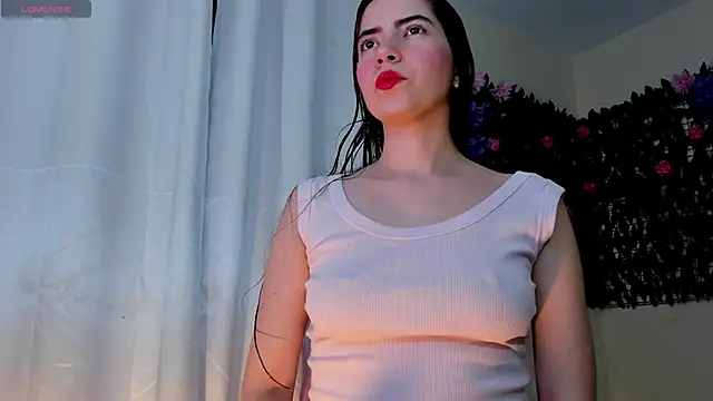 sweetieandjuicyy online show from 03/08/26, 04:16