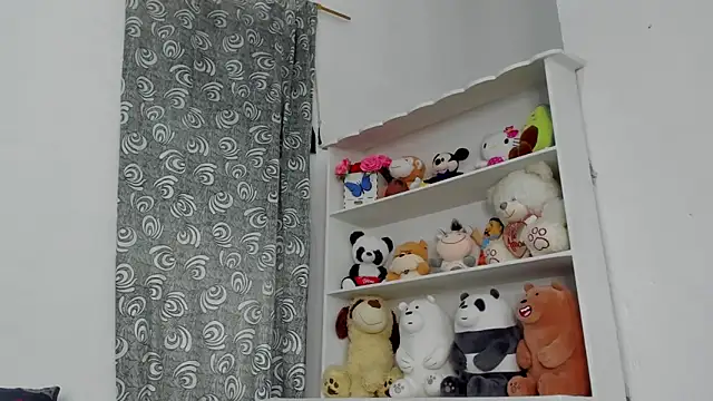 megan 100 online show from 02/23/26, 04:04