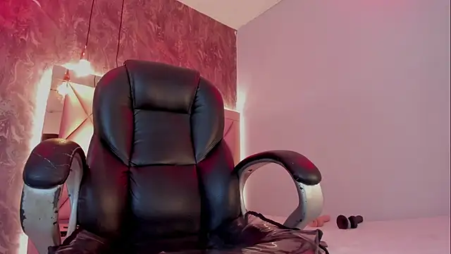 megan 100 online show from 05/13/26, 06:38