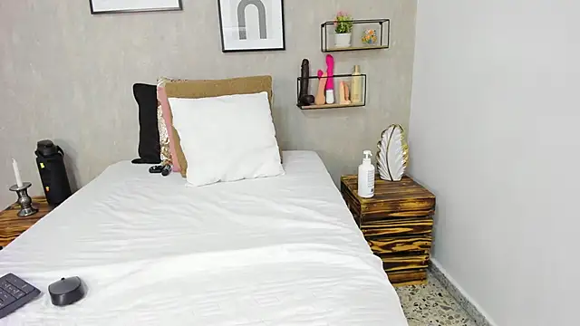 afrodita martinez online show from 02/11/25, 12:17