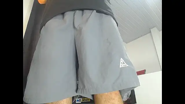 Snapshot of Dexter-T chatting on 10/01/25, 07:03 Dexter-T online show from 10/01/25, 07:03