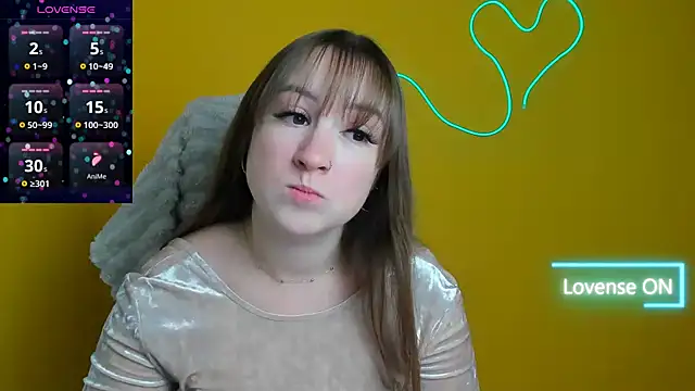 Evelina GG online show from 12/05/25, 12:36