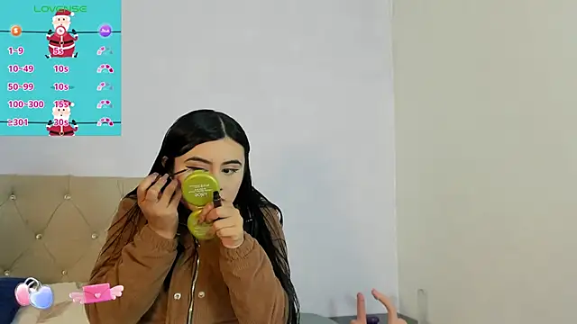 Snapshot of Dulce_amg chatting on 12/15/24, 01:32 Dulce amg online show from 12/15/24, 01:32