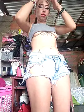 samy-blonde online show from 06/17/26, 02:18