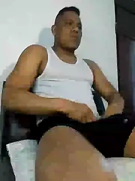 latinblack01 online show from 12/12/24, 07:04