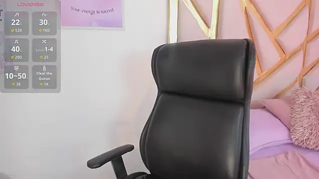 LanaJones  online show from 04/21/26, 12:33