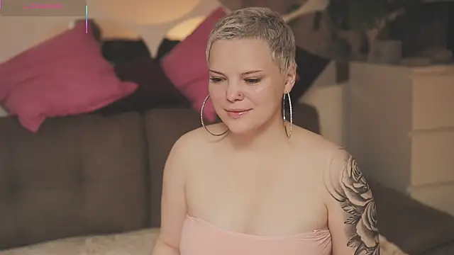 LikaBerry1 online show from 11/13/25, 05:06