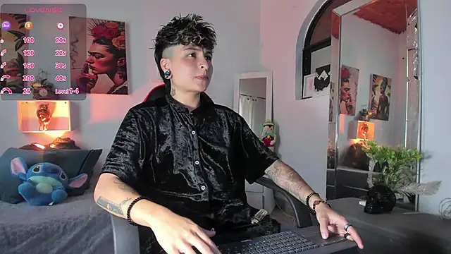Snapshot of ZuryRamirez_ chatting on 11/26/25, 08:43 ZuryRamirez online show from 11/26/25, 08:43