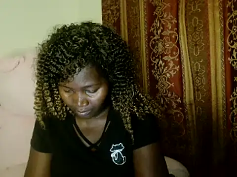 Sexxy prity25 online show from 03/22/25, 06:58