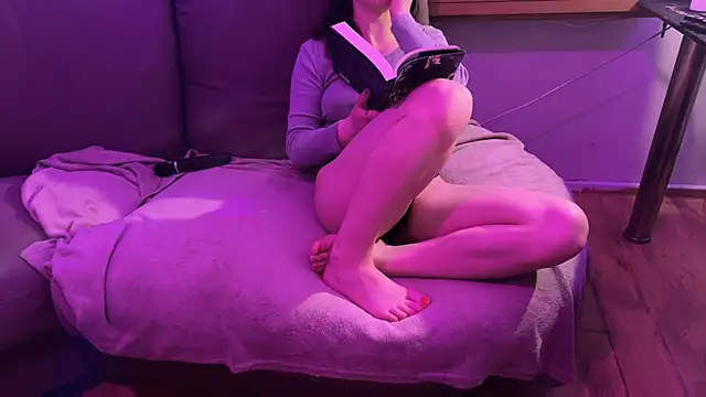 Snapshot of MiliExteraaa chatting on 03/10/25, 12:07 MiliExteraaa online show from 03/10/25, 12:07