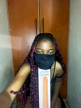 Snapshot of alicia_loveraw chatting on 10/05/25, 07:01 alicia loveraw online show from 10/05/25, 07:01