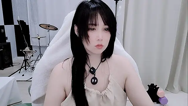 Snapshot of Vaness-a chatting on 05/20/26, 12:22 Vaness-a online show from 05/20/26, 12:22