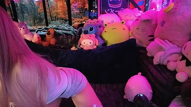 Snapshot of pinkocean3 chatting on 09/25/25, 07:39 pinkocean3 online show from 09/25/25, 07:39