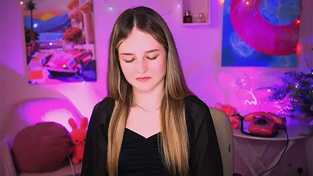 Snapshot of DeboraLarson chatting on 02/01/25, 04:33 DeboraLarson online show from 02/01/25, 04:33