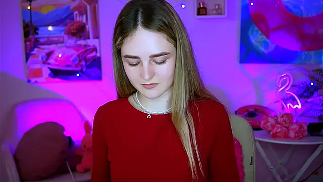 Snapshot of DeboraLarson chatting on 02/14/25, 07:07 DeboraLarson online show from 02/14/25, 07:07