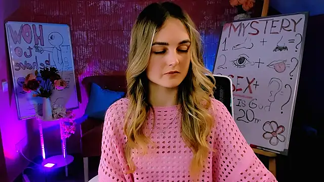 Snapshot of DeboraLarson chatting on 02/21/25, 11:22 DeboraLarson online show from 02/21/25, 11:22