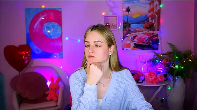 Snapshot of DeboraLarson chatting on 03/20/25, 07:25 DeboraLarson online show from 03/20/25, 07:25