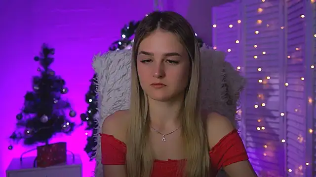 DeboraLarson online show from 12/21/25, 03:13