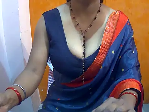 HOT-SEEMAA online show from 01/07/25, 01:49