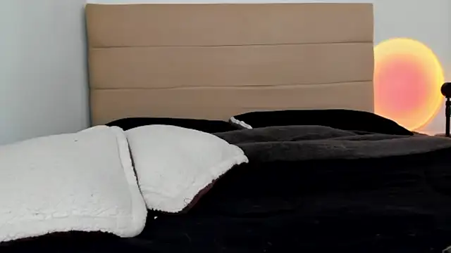 Bonnieshyy online show from 03/09/25, 07:37