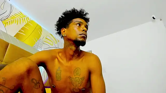 bigblackhotx1 online show from 09/10/25, 10:26