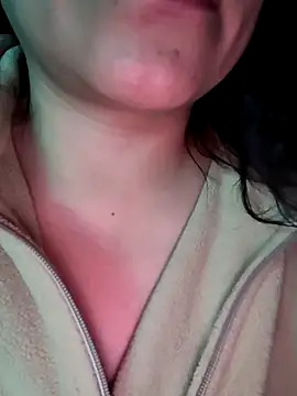 Kasandra02 online show from 03/28/26, 03:39