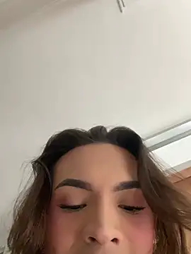 Snapshot of miss_Ari chatting on 01/01/25, 07:10 miss Ari online show from 01/01/25, 07:10