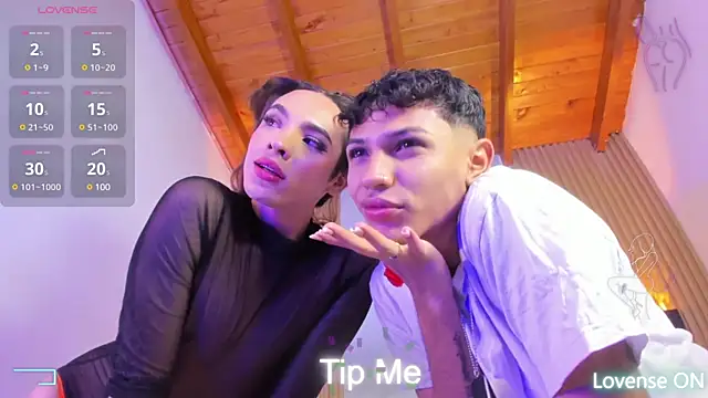 Snapshot of miss_Ari chatting on 03/17/25, 12:08 miss Ari online show from 03/17/25, 12:08