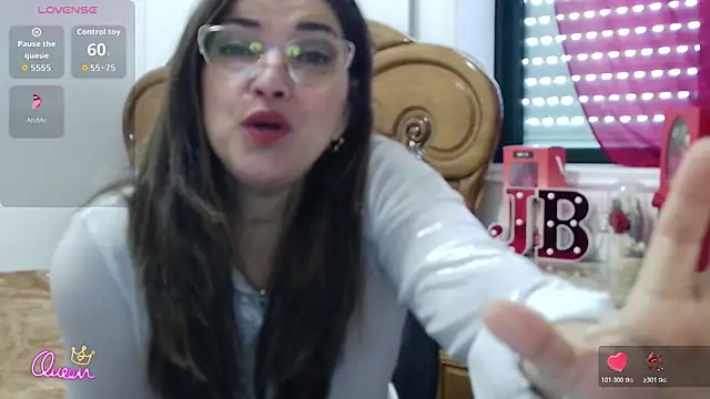 Snapshot of Julie_Boronat26 chatting on 03/20/26, 10:53 Julie Boronat26 online show from 03/20/26, 10:53