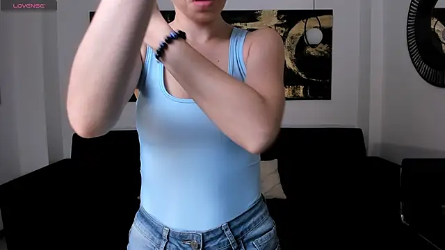 Snapshot of StacyWoods chatting on 05/20/26, 11:38 StacyWoods online show from 05/20/26, 11:38