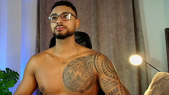 LiamGarcia1 online show from 03/09/25, 02:10