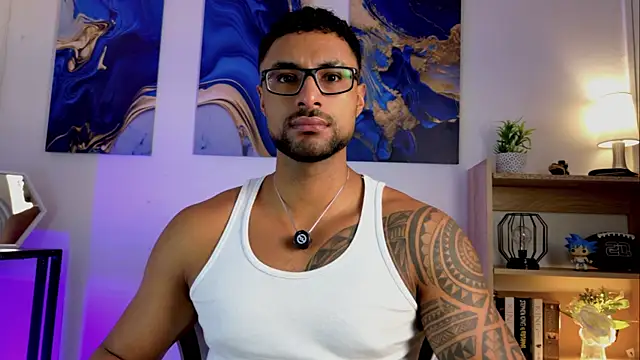 Snapshot of LiamGarcia1 chatting on 07/08/26, 02:32 LiamGarcia1 online show from 07/08/26, 02:32