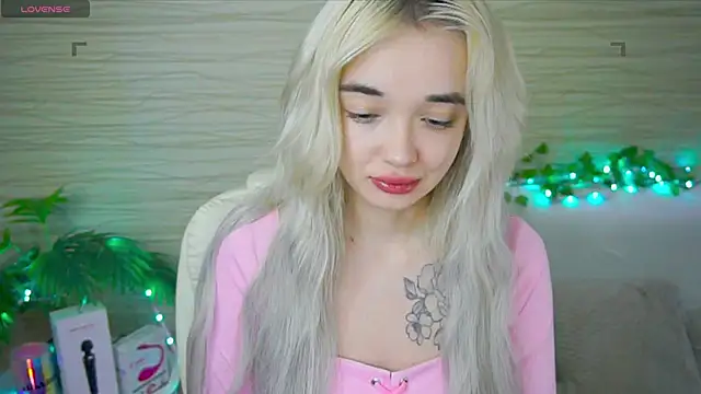 Ashley S online show from 02/25/25, 11:11