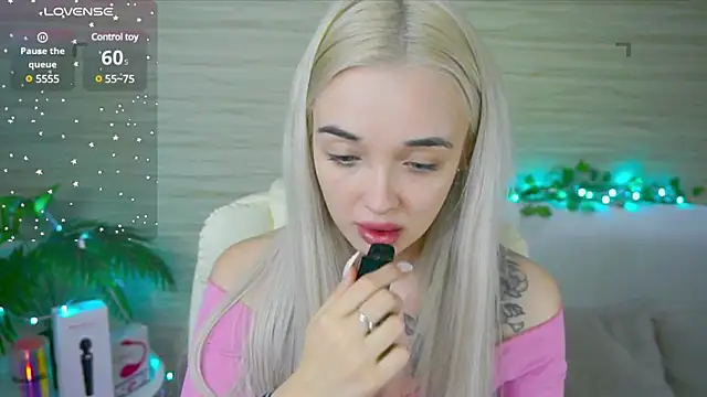 Ashley S online show from 03/22/25, 02:16