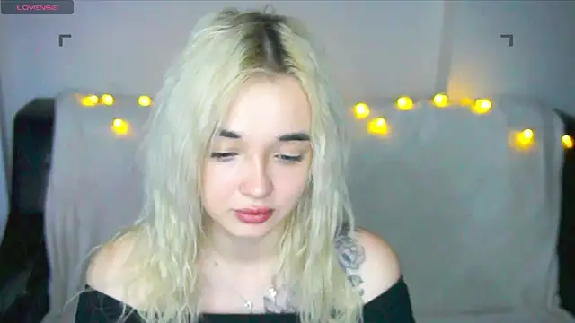 Ashley S online show from 11/16/25, 11:10