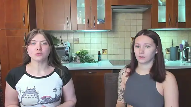 HotCaramellsTV online show from 04/30/26, 11:16